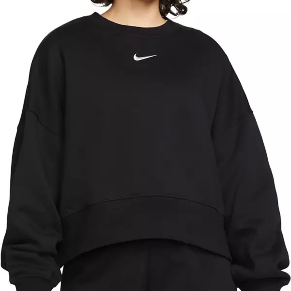 Cropped Nike black crewneck